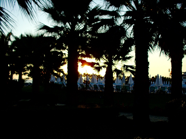 Anlage bei Sonnenuntergang