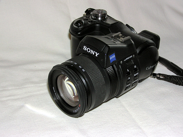 Sony DSC-F828
